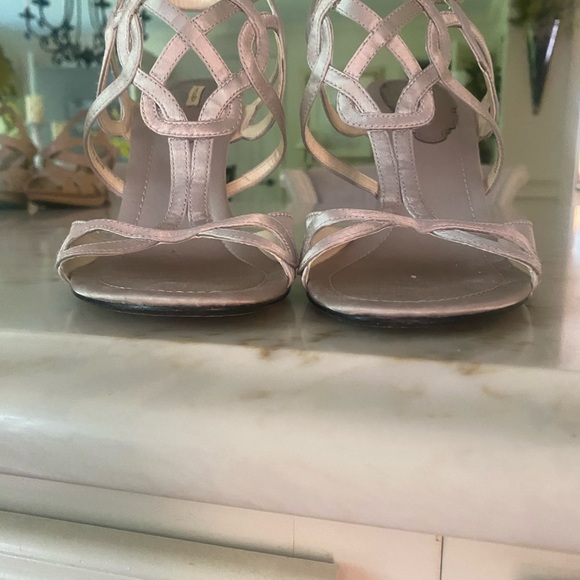 Max Studio heels size 7 - Picture 6 of 6